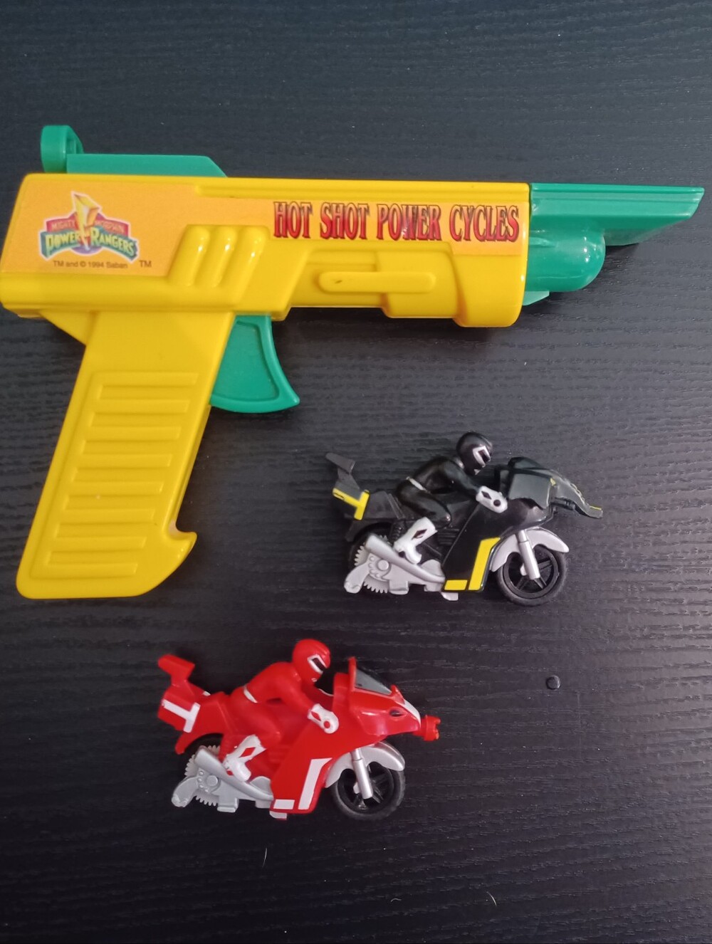 Power Ranger Hot Shot Power Cycles Toy Gun with Red and Black Motorbike Riders